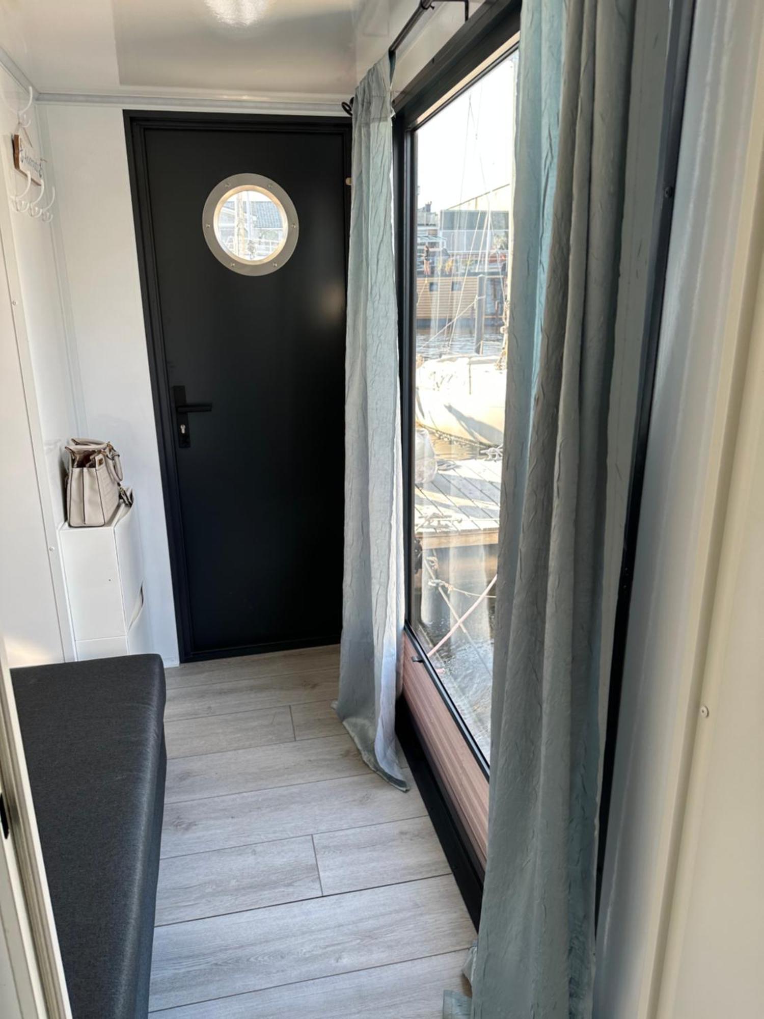 Premium Hausboot Trave Traum Apartment ลูเบค ภายนอก รูปภาพ