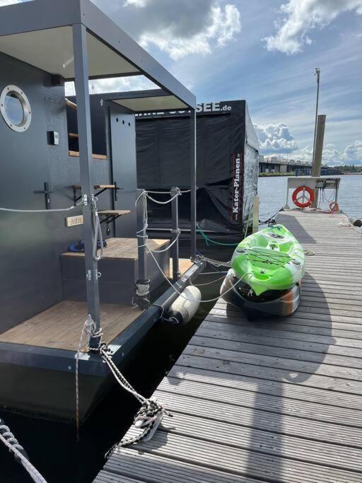 Premium Hausboot Trave Traum Apartment ลูเบค ภายนอก รูปภาพ